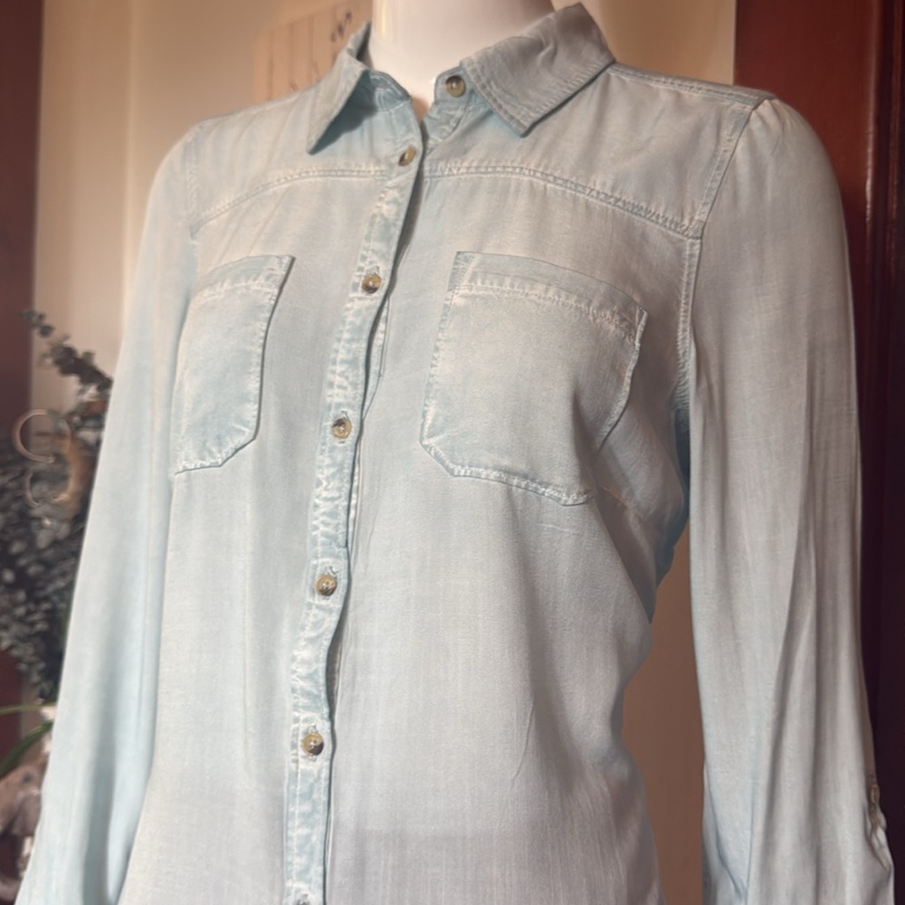 NWT FDJ size xsmall Light Blue Button-Up Shirt